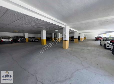 Kuşadası Ege Mahallesinde Arakat Sıfır 2+1 Daire