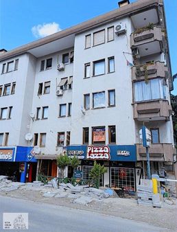 Bahçelievler Haznedar Metrosu Önü 4+1 Satılık Daire