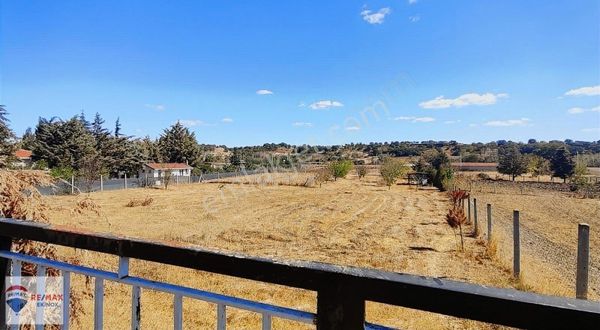 Lüleburgaz Karaağaç Köyünde Asfalt Yola 30 M Cephesi Olan Arsa