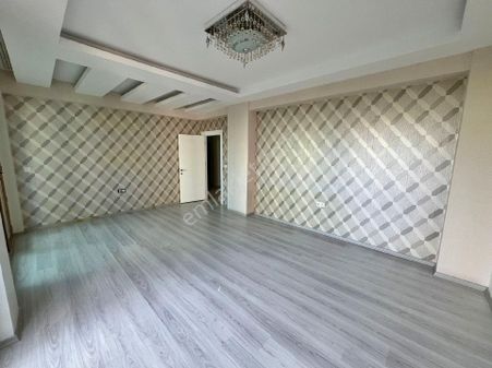 Zara Gayrimenkul'den Araç Muayene Civarı 3+1 Lüks Daire