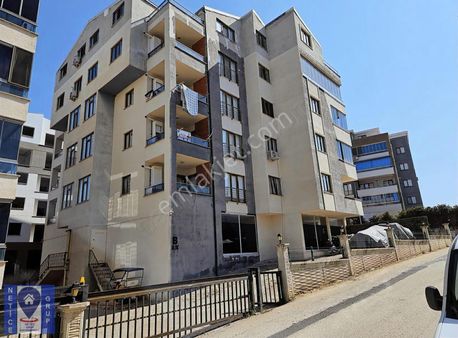 Akçalar'da Fırsat: Site İçinde 3+1 Arakat Satılık Daire