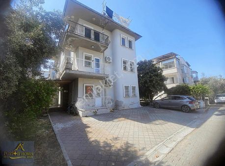 Tuzla'da Ara Kat 4+1 Ayrı Mutfak Eşyasız Kiralık Daire