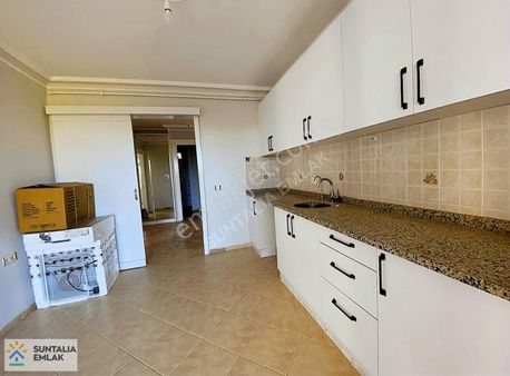 Konyaaltı Altınkum Mah. Havuzlu Sitede 3+1 Kiralık Daire