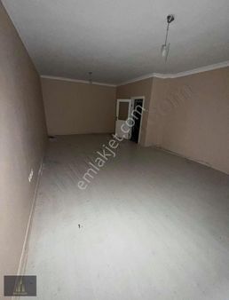 'south Gate'den Turan Güneş Bulvarı Üzerinde Fırsat 3+1