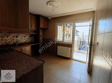 Parisadan Kampüs Ve Doğum Hastanesi Yakını D.gazlı Arakat 2+1