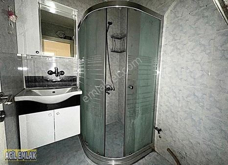 Acil Emlaktan Gökçe Sokakda Yapılı Yüksek Giriş