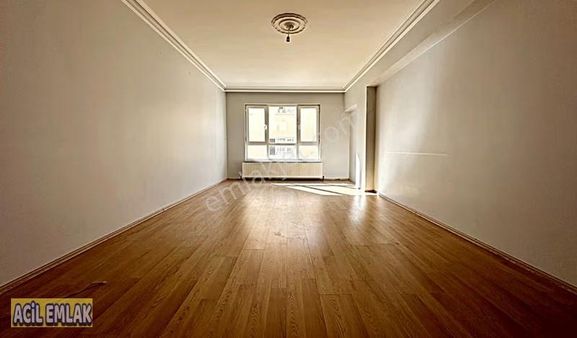 Acil Emlaktan 3üncü Kat Konumunda 3+1 Asansörlü Masrafsız Daire