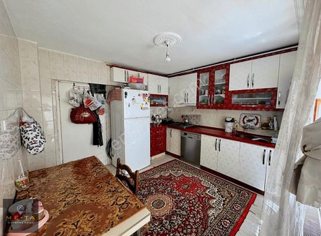 Me-ta Gayrimenkul'den Satılık Zafer'de 3+1 Daire