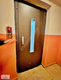 Esenyurt Kıraç İstiklal Mah. 2.kat Asansörlü Balkonlu 2.050.000