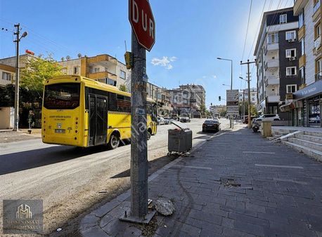Mesken'den Binevler Cumhuriyet Ana Cadde Yanı Kiralık İş Yeri