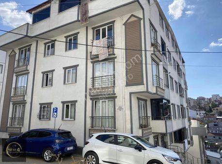 Mevlana Mah. Satılık Giriş Kat 2+1 K.otoparklı+iskanlı+5yaşında