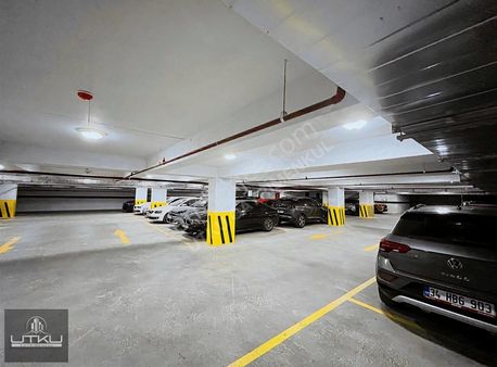Utkudan Kozyatağında Kozzy Avm'ye Yakın 140m2 Satılık 4+1 Daire
