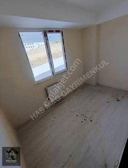 Otoparklı Sitede Uygun Fiyatlı 2+1 Arakat Daire