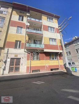 Kırmızıtoprak Mah Satılık 3+1 Daire