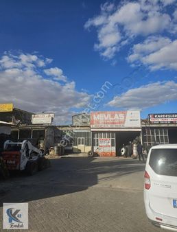 Konumu Güzel Yerde Caddeye Yakın Dükkanımız Satista...