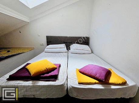 Ctsi Pazarı Yakınında Eşyalı 2+1 Ayrı Mutfaklı Çatı Katı!