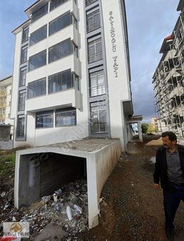 Sağlık Meslek Lisesi Yakını 1+1 Daire