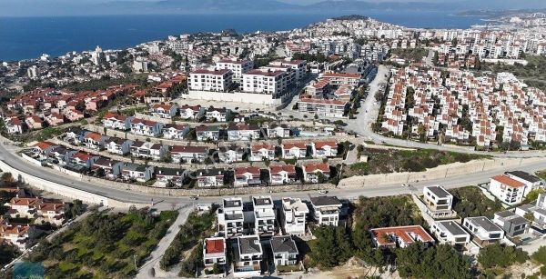 Kadınlar Denizinde Tek Müstakil Özel Havuzlu Özel Mi