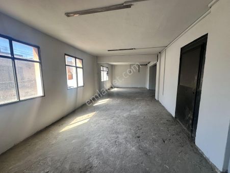 Çalışkan_dan Buca Mobilyacılar Sanayi De 120 M2 Kiralık Dükkan