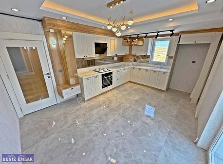 Denizden Şık Tasarımlı Dev Balkonlu Sıfır Ön Cephe Mega Lüx 3+1