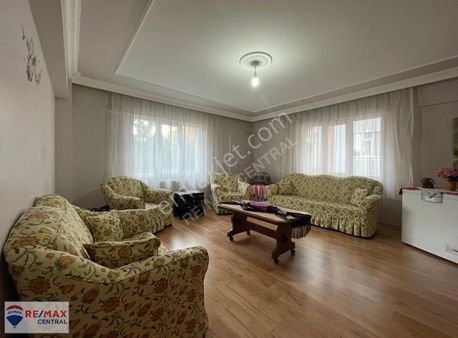 Remax Central'dan Zara Şehitler Mahallesi'nde Satılık 3+1 Daire
