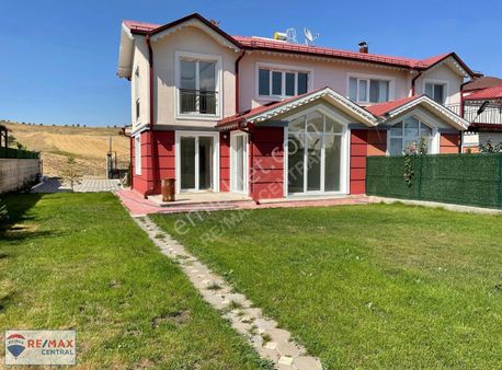 Remax Central'dan Sıcak Çermik Hastane Arkası 3+1 Lüks Villa