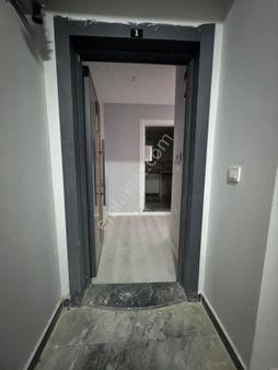 İzmir Buca Hürriyet Mah.1+1 Satılık Sıfır Bahçeli Daire