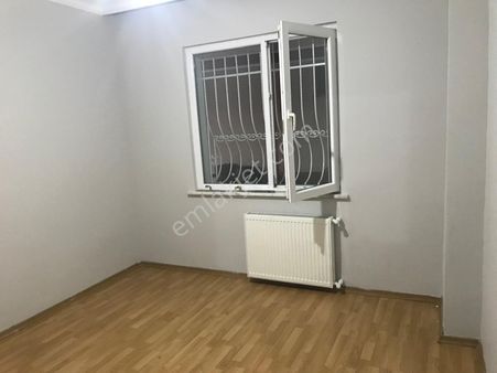 Ümraniye Çakmak Tavukçuyolu Varan Caddesi Metro İkba Temiz 1.kat 2+1 Yeni Bina Kiralık Daire Ev