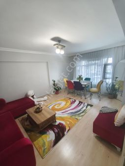 Fatih Mahallesin De 3+1 110 M2 İçi Yapılı Masrafsız Lokasyonu Güzel Satılık Daire