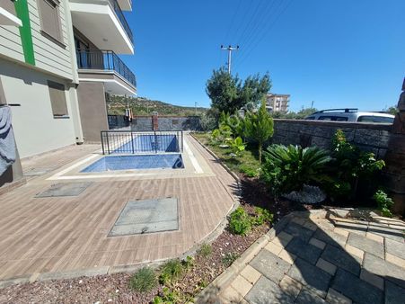 Havuzlu Tramvay Yanında 3+1 İskanlı Oturmaya Hazır Fırsat Daire