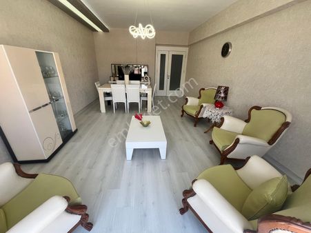 Fatih Mahallesin De 4+1 2.katta Lokasyonu Çok Güzel Merkezin Göbeğin De Daire