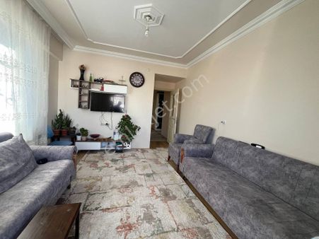 Erenköy Mahallesinde Sille Caddesine Yakın Ara Kat Satılık 2+1 Daire