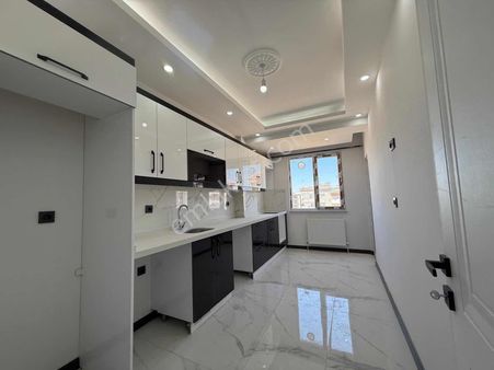 Gümüş Grouptan Hastanenin Karşısında Satılık 3+1 Daire