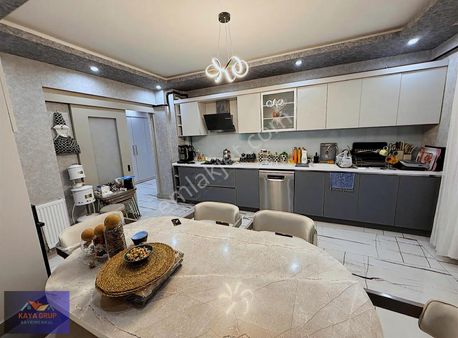 Yeşilbayırda Ara Kat Full+full Yapılı Masrafsız 3+1 Site Dairesi