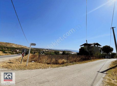 Kr Taç Başköy De Yol Kenarı İmarlı Arsa