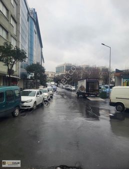 Sultangazi Uğur Mumcu Sgk Yanı Yük Asansörü Otopark Tır Yanaşır