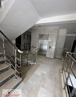 Taşpınar Gayrimenkul'den Kiralık Üniversite Bölgesinde 1+1 Geniş Daire Eşyalı