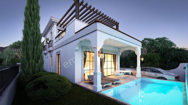 Karaova'da Müstakil Özel Havuzlu 5+2 Satılık Villa