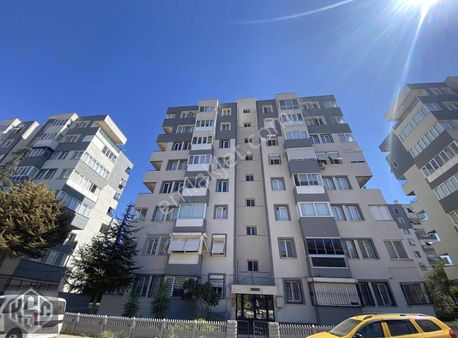 Karadeniz Emlak'tan Özge Sitesinde Park Manzaralı Arakat 3+1