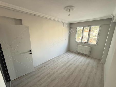 Kirvem Emlak'tan Cengiz Topel'de Köşe 3+1 Daire