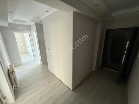 Kirvem Emlak'tan Full Lüx 2+1 Daire-kapalı Mutfaklı