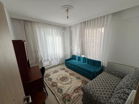 Akademi'den Espark Yakını Ara Kat Asansörlü Kiralık 1+1