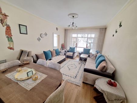 Acil Yunus Emre Caddesi Paraleli 2+1 Giriş Kat Yapılı Emsalsiz