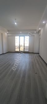 Hürriyette Ara Katta Site İçerisinde 2+1 Satılık Fırsat Daire