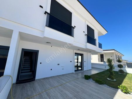 Dididme Satılık 3+1 Sıfır Yapıda Otopark Bahçeli Ve Ya Havuzu Bahçeli Seçeneği İle Satılık Villalar