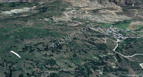 Sivas Doğanşar Avcıçayı Köyünde Uygun Fiyatlı Müstakil Tarla