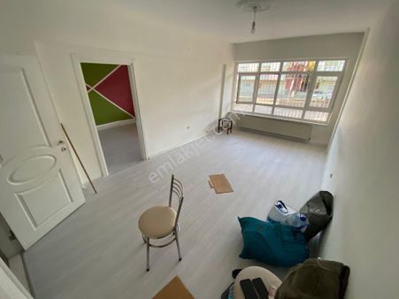 Çekirge Cadde Üzeri Giriş Kat Altı Daire Balkonlu Kiralık Daire