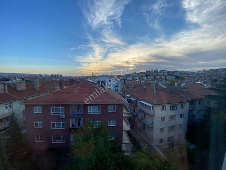 Yakacık Mahallesinde Katta Bağımsız 3+1 Yapılı Ankara Manzaralı Satılık Daire