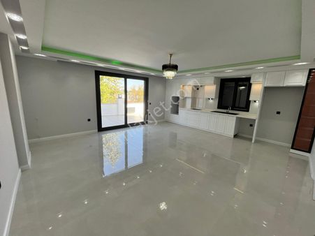 Didim Hisarda Satılık Sıfır Yapıda 3+1 Triplex Villa Teraslı Önü Park