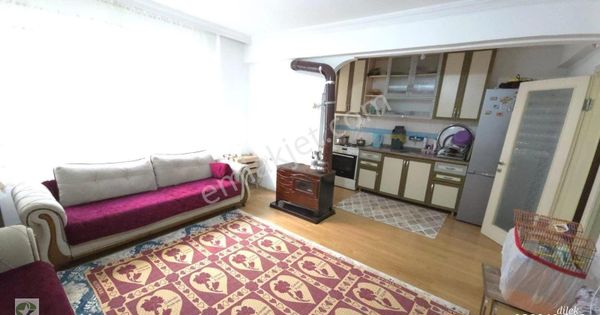 <<egeyıldız>> Edremit Merkezi Konum Uygun Fiyat 3+1 Daire Cadde Üzeri Ön Cephe Acil Satılık